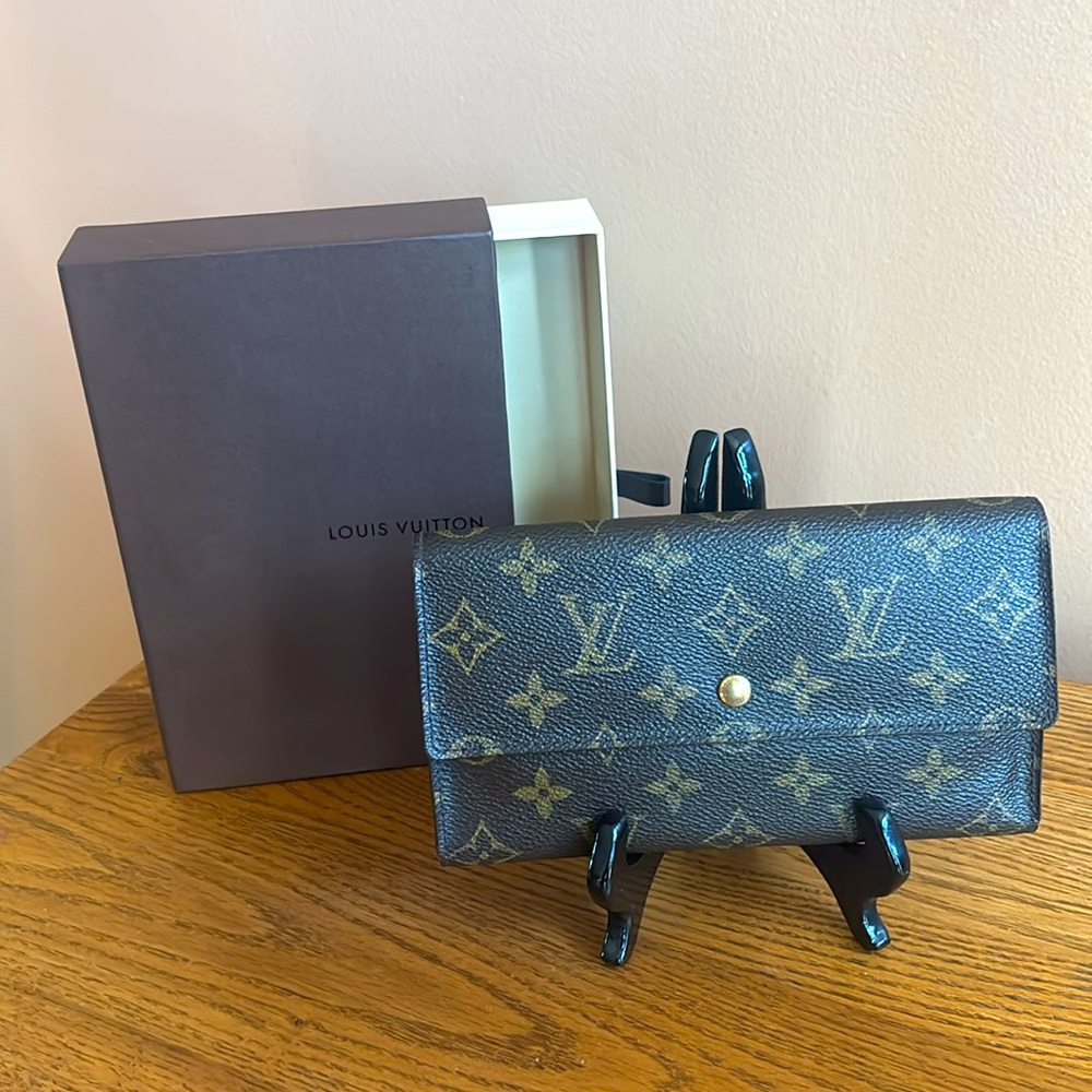 LOUIS VUITTON Sarah Wallet Monogram Porte Tresor Etui Papiers Trifold Wallet 💝 - Picture 8 of 9